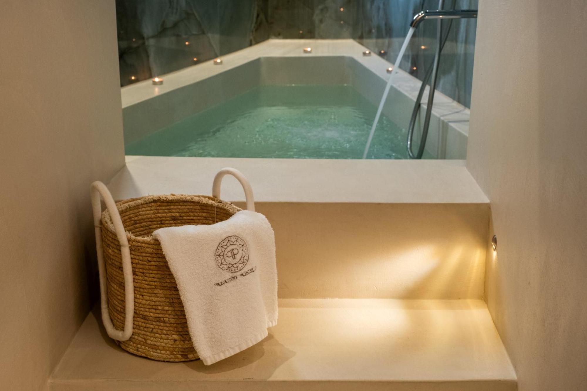 Palazzo Paisiello - Luxury Rooms 莱切 外观 照片