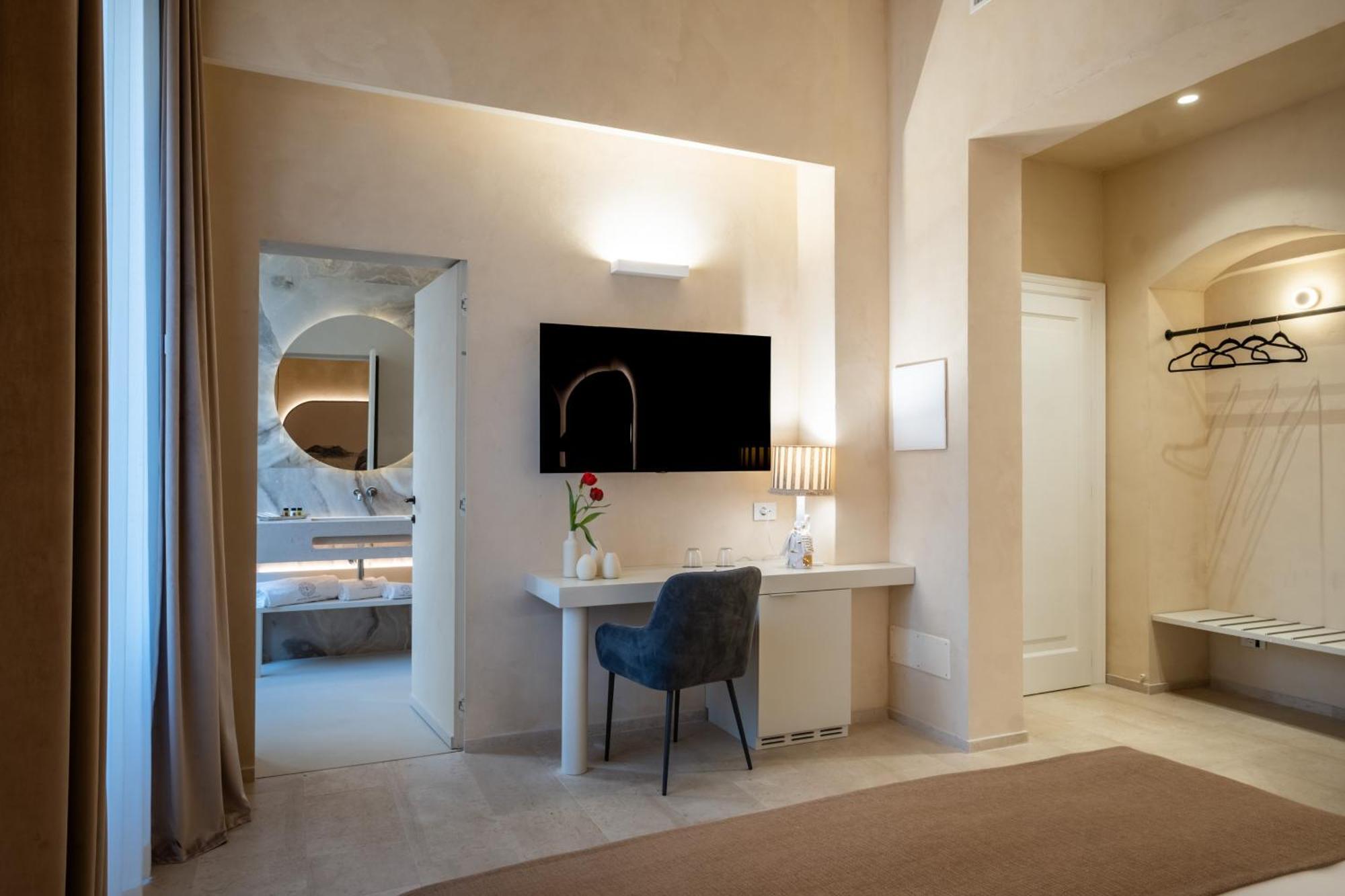 Palazzo Paisiello - Luxury Rooms 莱切 外观 照片