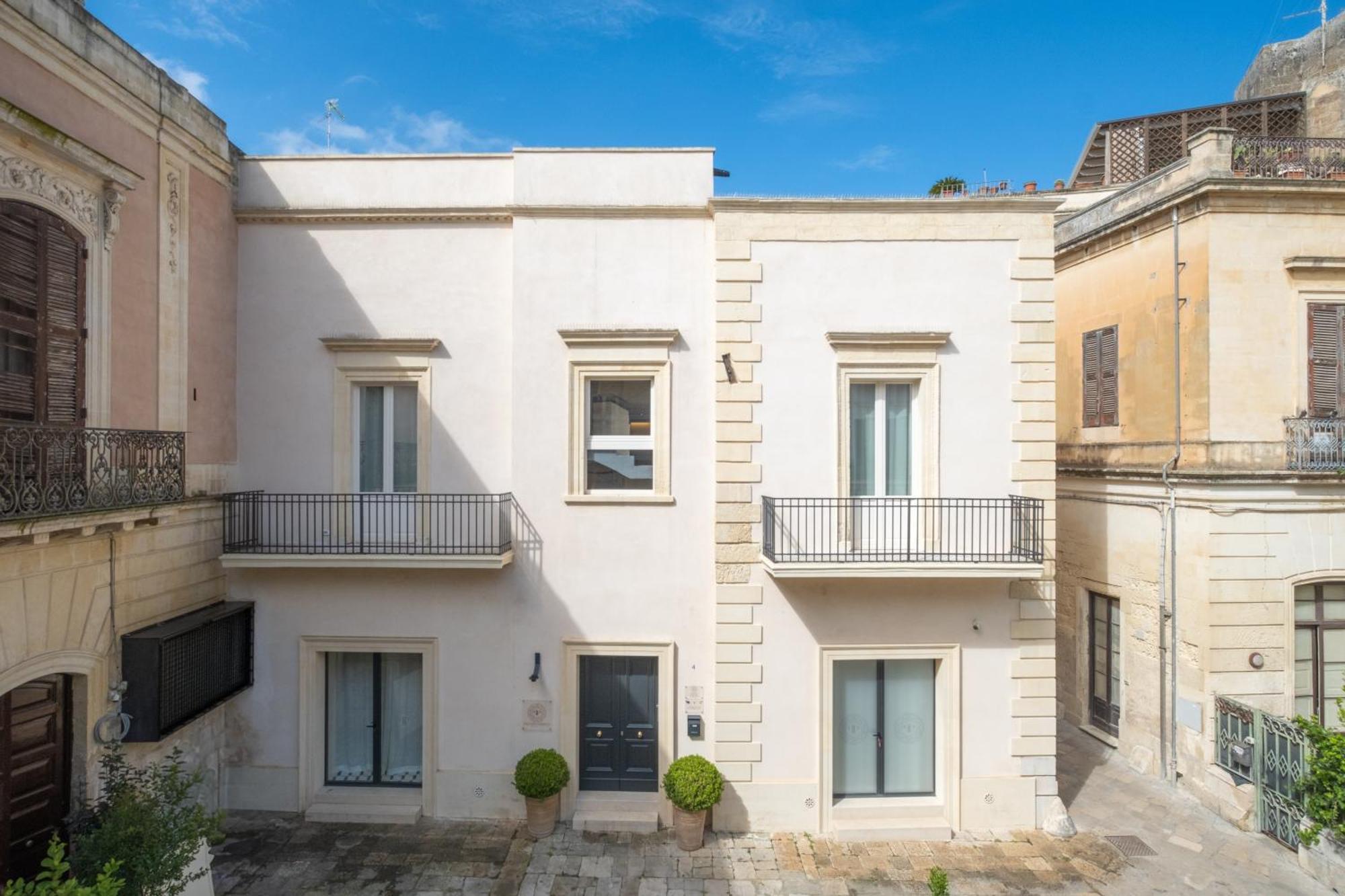 Palazzo Paisiello - Luxury Rooms 莱切 外观 照片